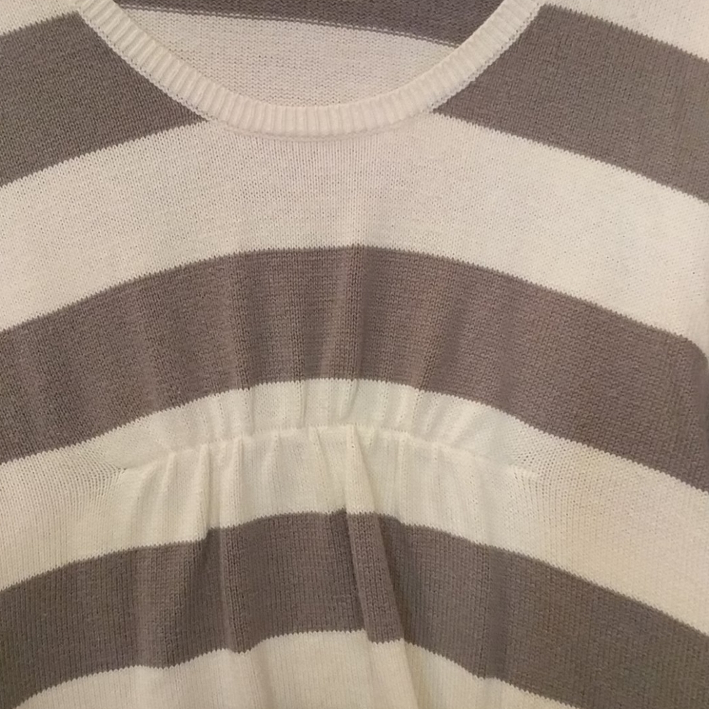Calvin Klein Top - Picture 3 of 5